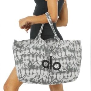 ALO Yoga Gray and White Women's Tote Bag